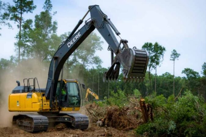 Avoiding Scams with Land Clearing Contractors