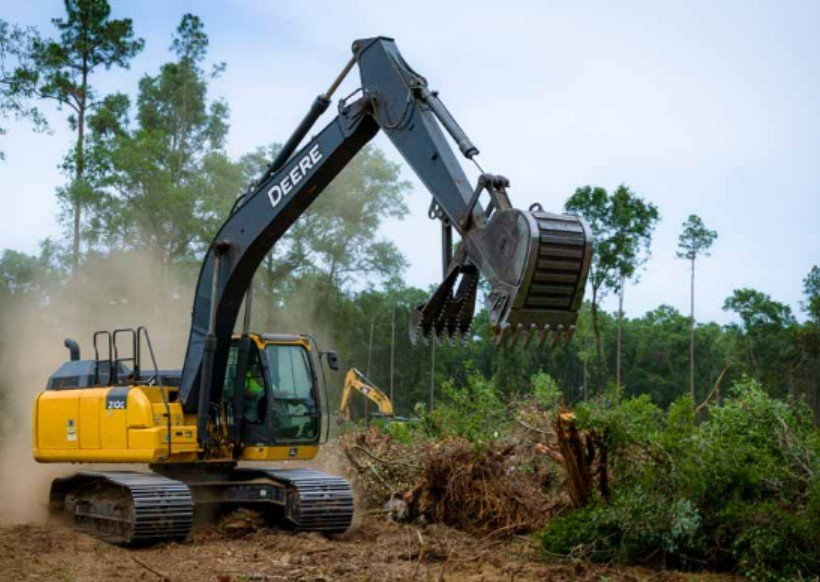 Avoiding Scams with Land Clearing Contractors