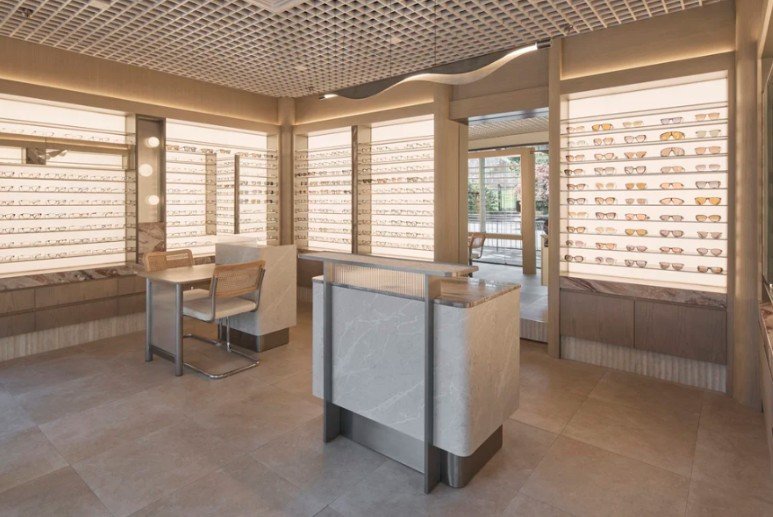 Optical Store Fit-Out Ideas for a More Refined Customer Experience 